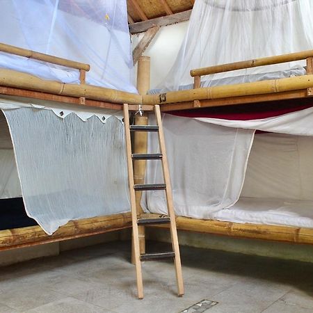 Farmer'S Yard Hostel Canggu (Bali) Ngoại thất bức ảnh